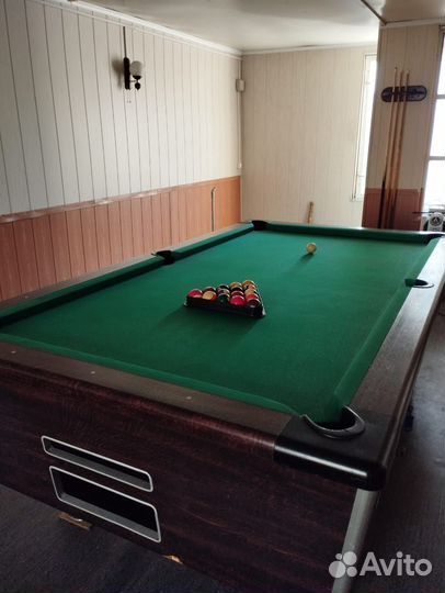 Бильярдный стол