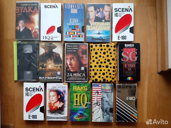 Кассеты с фильмами и батарейки