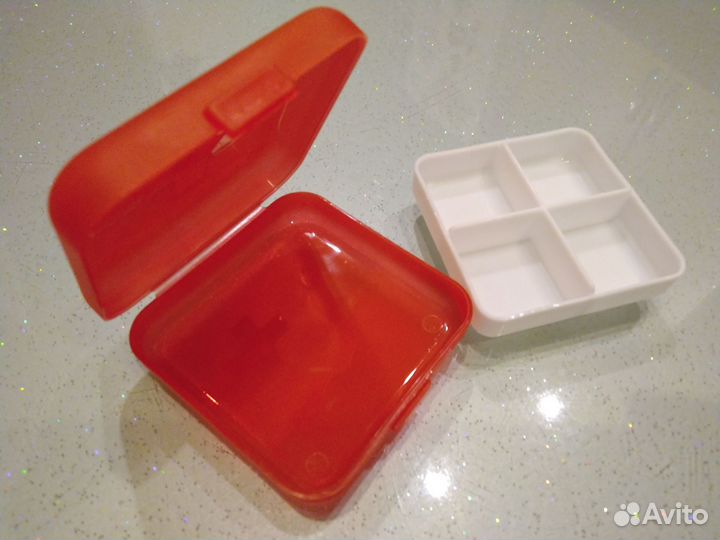 Маленькая таблетница 4 отделения