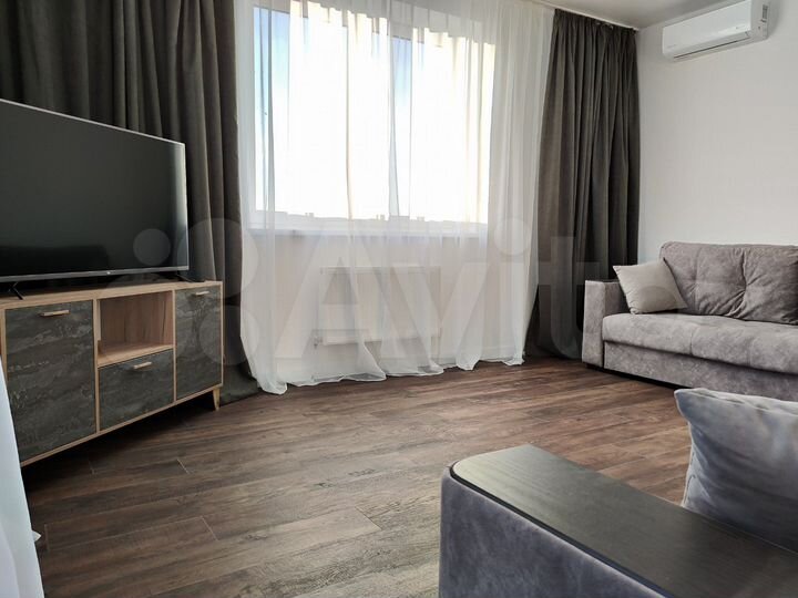 2-к. квартира, 67 м², 19/21 эт.