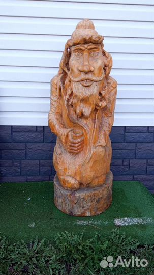 Скульптура из дерева ручной работы