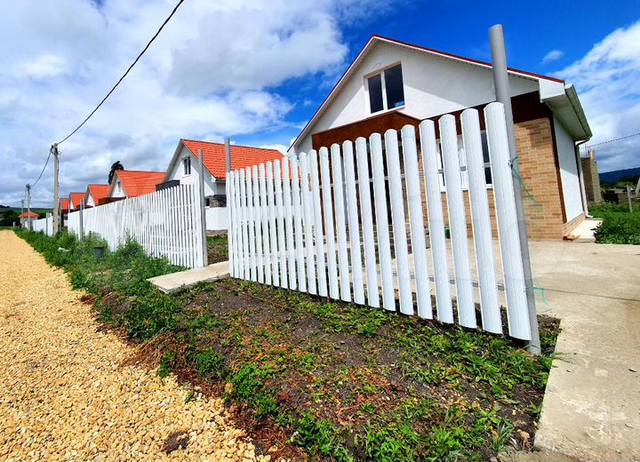 Дом 83 м² на участке 3,3 сот.