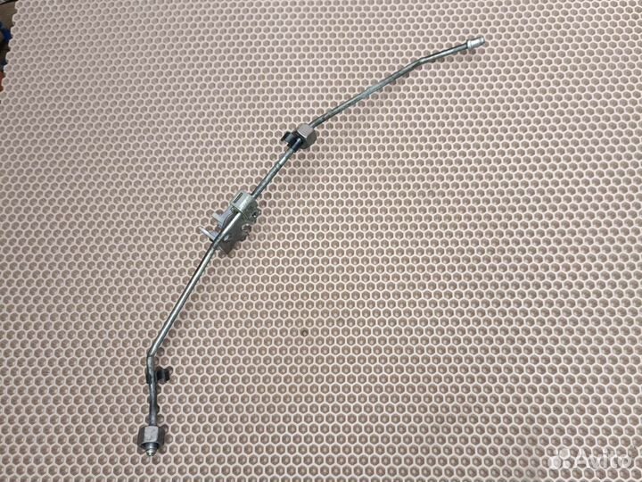 057130309af трубка топливная 4.1 audi q7 BTR