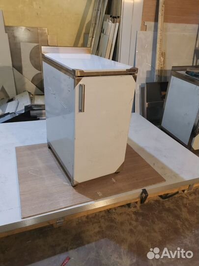 Стол купе из нержавеющей стали