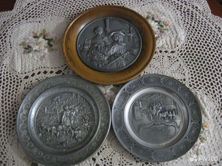 Винтажные настенные тарелки олово литьё Германия