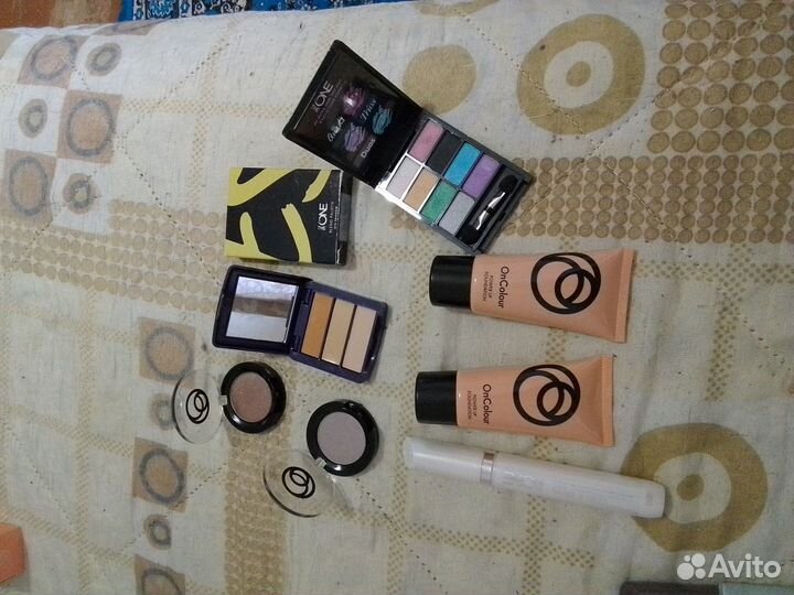 Тени для век