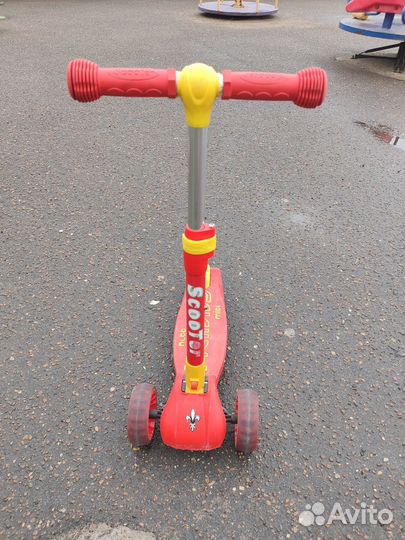 Самокат 3х колесный Scooter