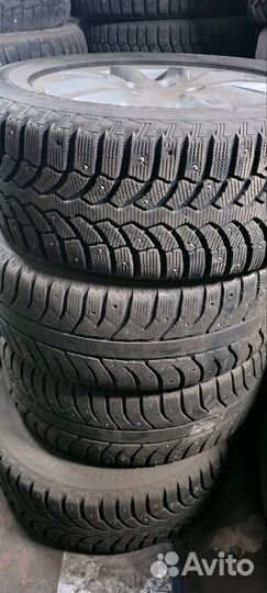 Bridgestone Blizzak Ice 255/55 R18