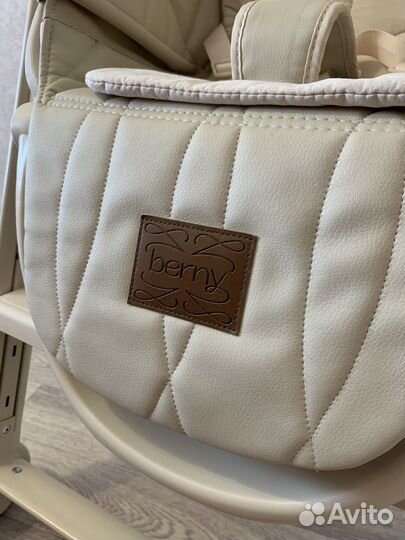 Стульчик для кормления happy baby berny lux