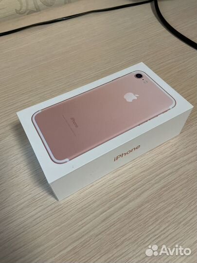 Коробки от iPhone 5s, 7