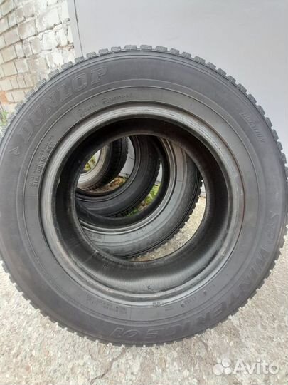 Dunlop SP Winter Ice 07 215/60 R16