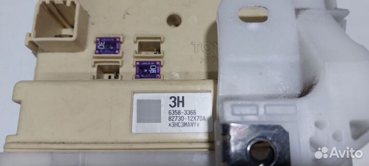 Блок предохранителей Toyota Corolla 180