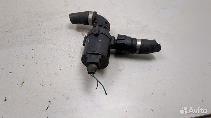 Насос водяной BMW 5 E60, 2009