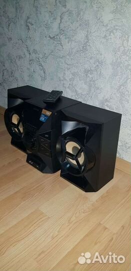 Музыкальный центр sony