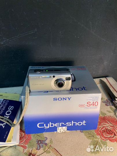 Цифровая фотокамера DSC-S40 с фотопринтером DPP-FP