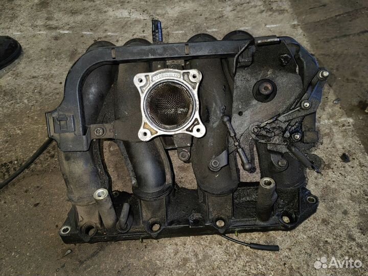 Впускной коллектор Mercedes w210