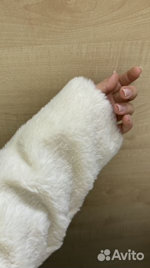 Искусственная шуба белая