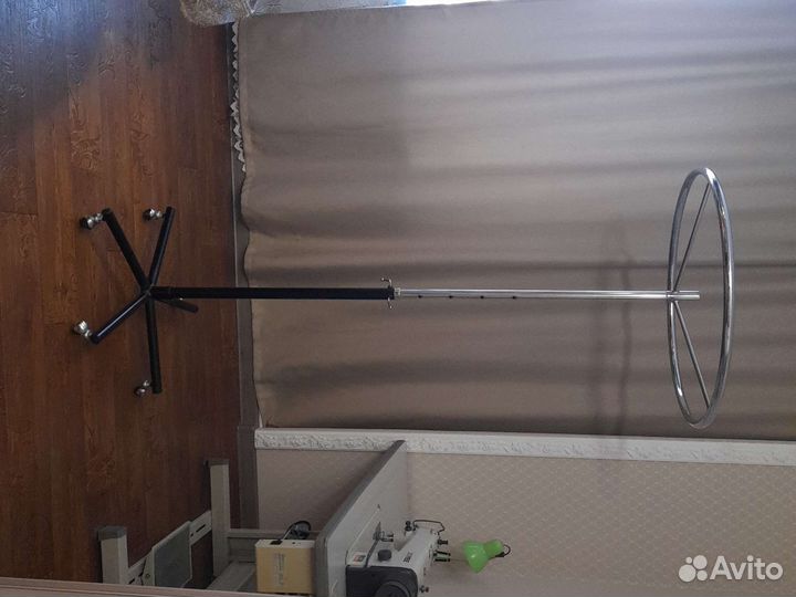 Вешалка напольная круглая