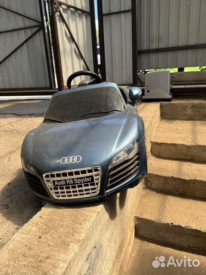 Детский электромобиль