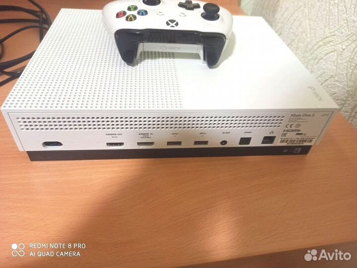 Xbox One S 500gb с дисководом