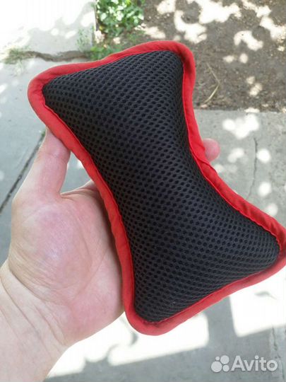 Подголовник детский, 18х12 см, отличное состояние