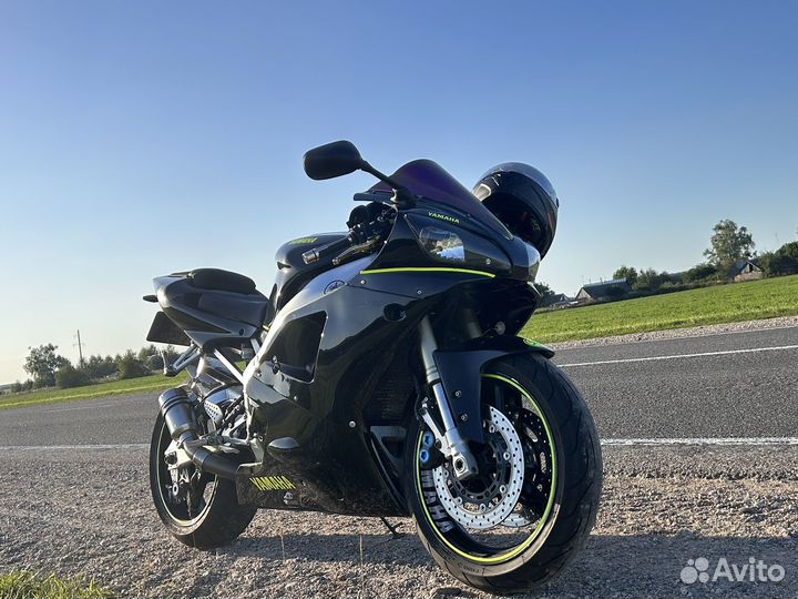 Yamaha r1
