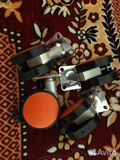 Колесеки для мебели