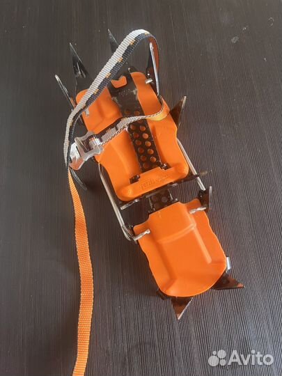 Кошки Petzl Charlet альпинистские