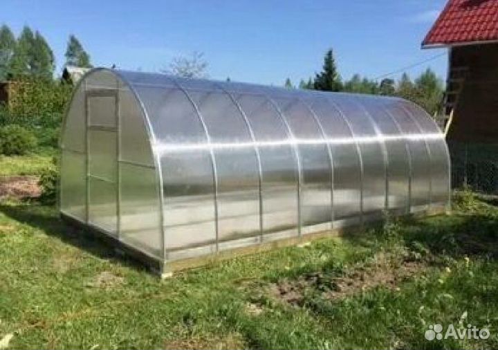 Теплица с поликарбонатом