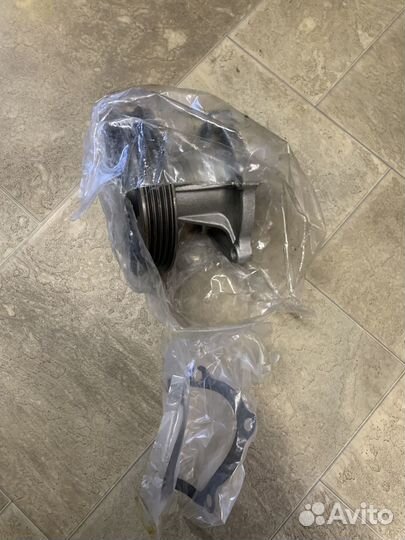 Помпа Toyota Corolla