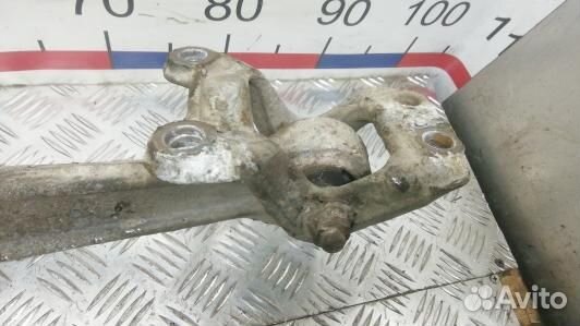 Ступица задняя правая peugeot 406 (7ST21NY01)