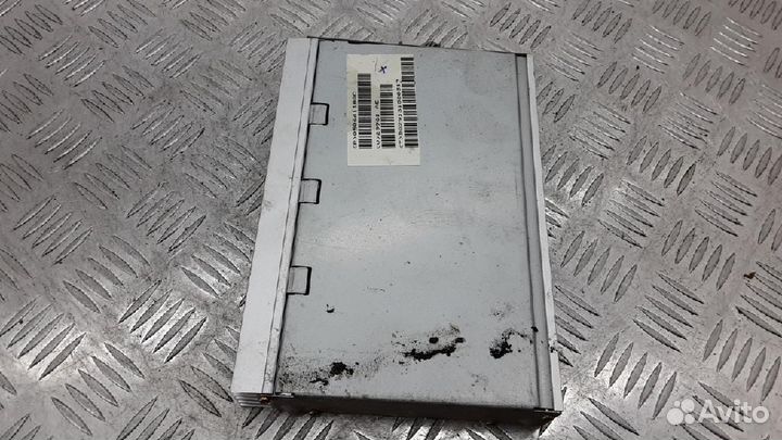 Усилитель акустической системы Chrysler 300C