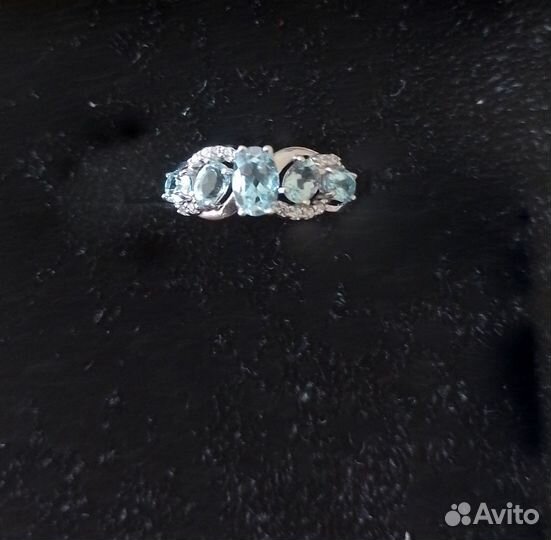 Серебряные серьги и кольца