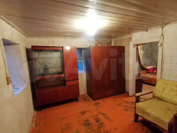 Дом 28 м² на участке 2,9 сот.