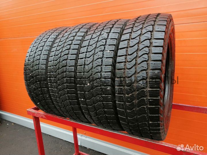 Continental VancoVikingContact 2 205/65 R16C 88T