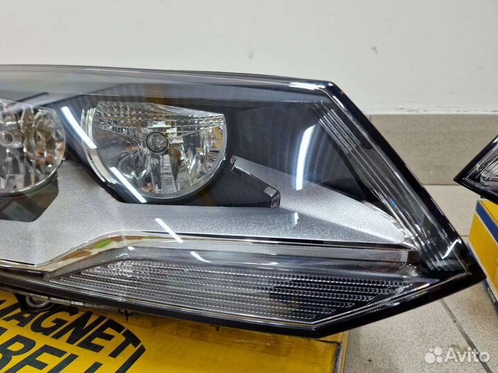 Новые Hella фары Volkswagen Touareg II 2010-2018