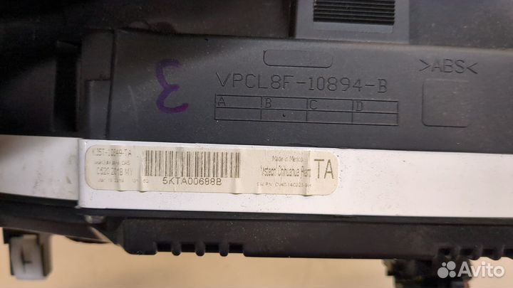 Щиток приборов Ford Escape