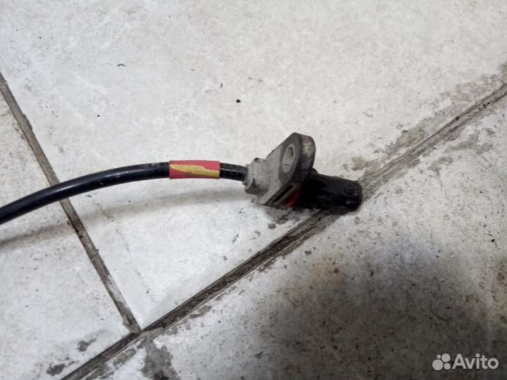 Датчик ABS задний правый Hyundai i40 VF 2011-2019