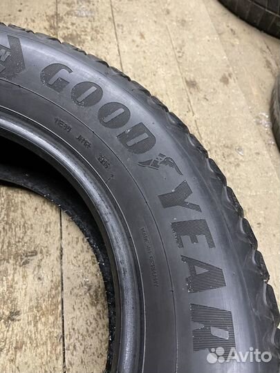 Goodyear UltraGrip Ice Arctic SUV 265/60 R18 114T