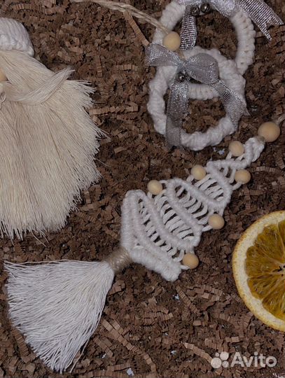 Елочные украшения макраме