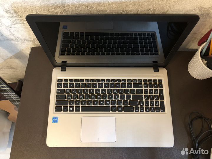 Ноутбук asus R540s