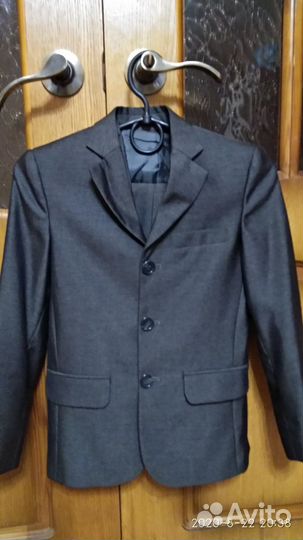 Костюм школьный