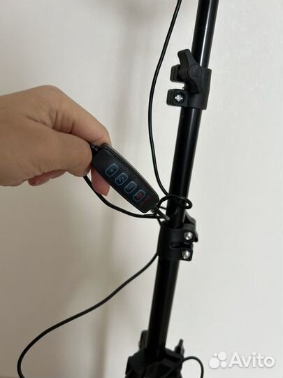 Кольцевая лампа со штативом