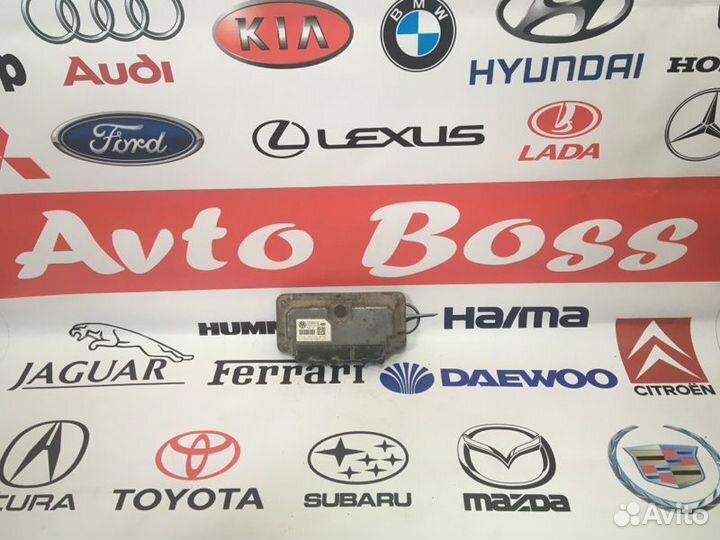 Блок управления двигателем правый Volkswagen Polo
