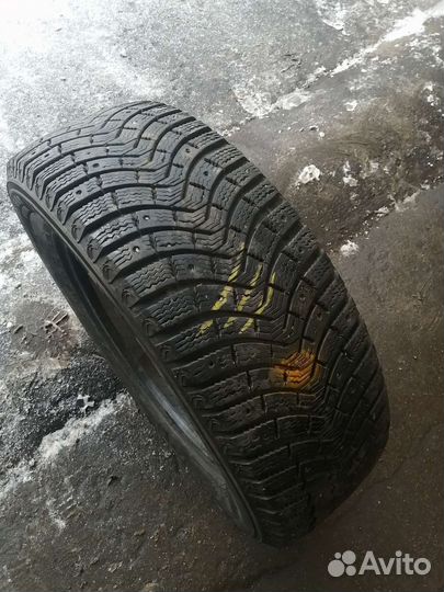 Michelin Latitude X-Ice North 2 + 225/65 R17