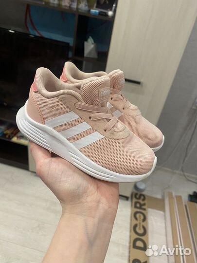 Кроссовки adidas