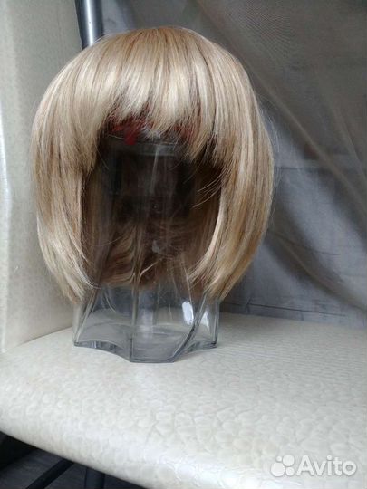 Парик с челкой под каре.шею прикрывает.новый, в ко