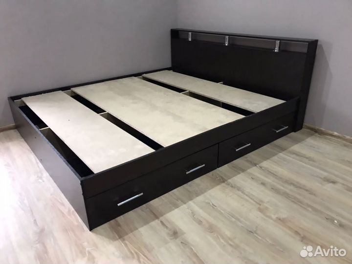 Кровать 160х200