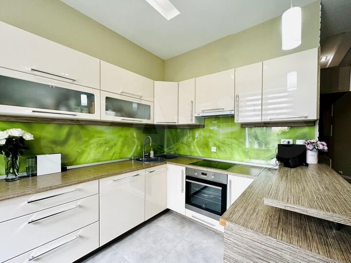 3-к. квартира, 74,5 м², 1/3 эт.