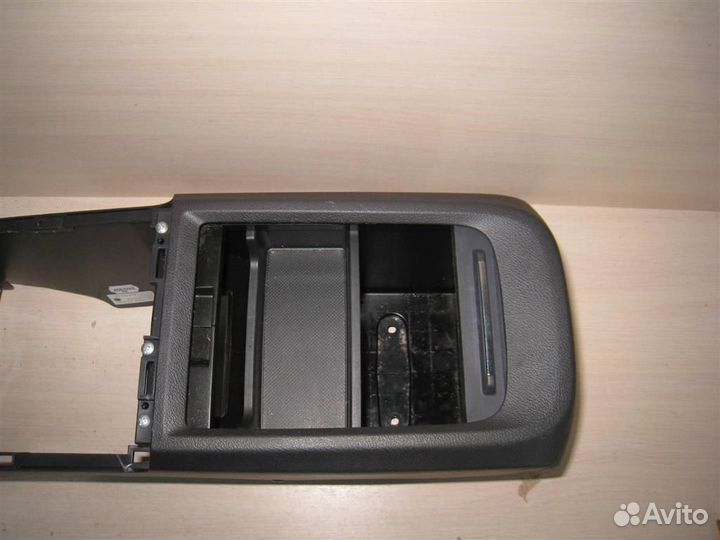 Консоль центральная (без подлокотника) Honda CR-V